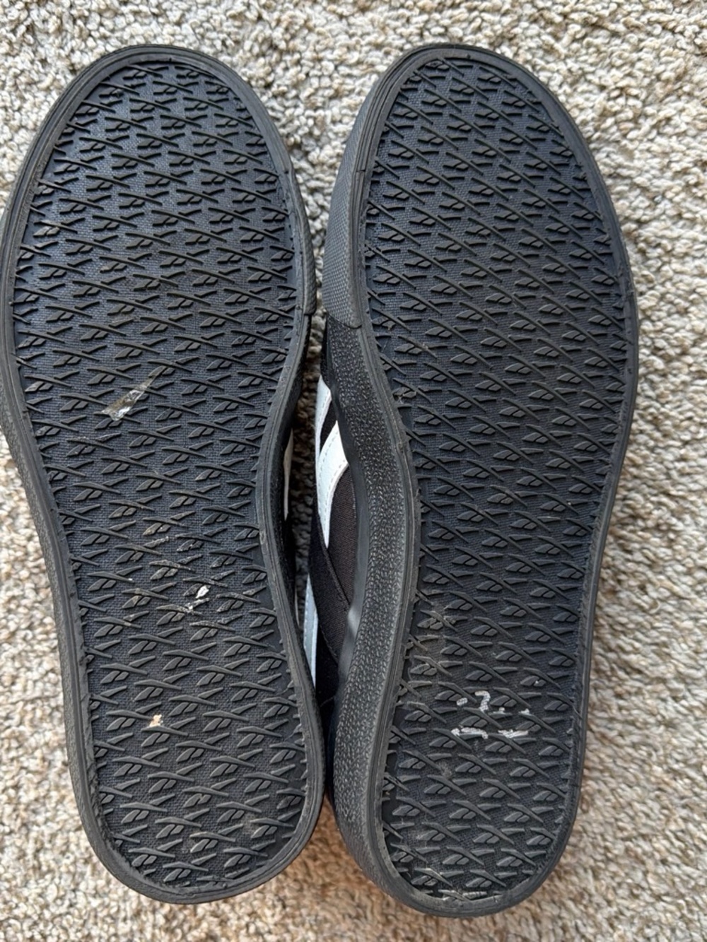 Reebok Classic Black Low-Top Sneakers - Picture 3 of 6